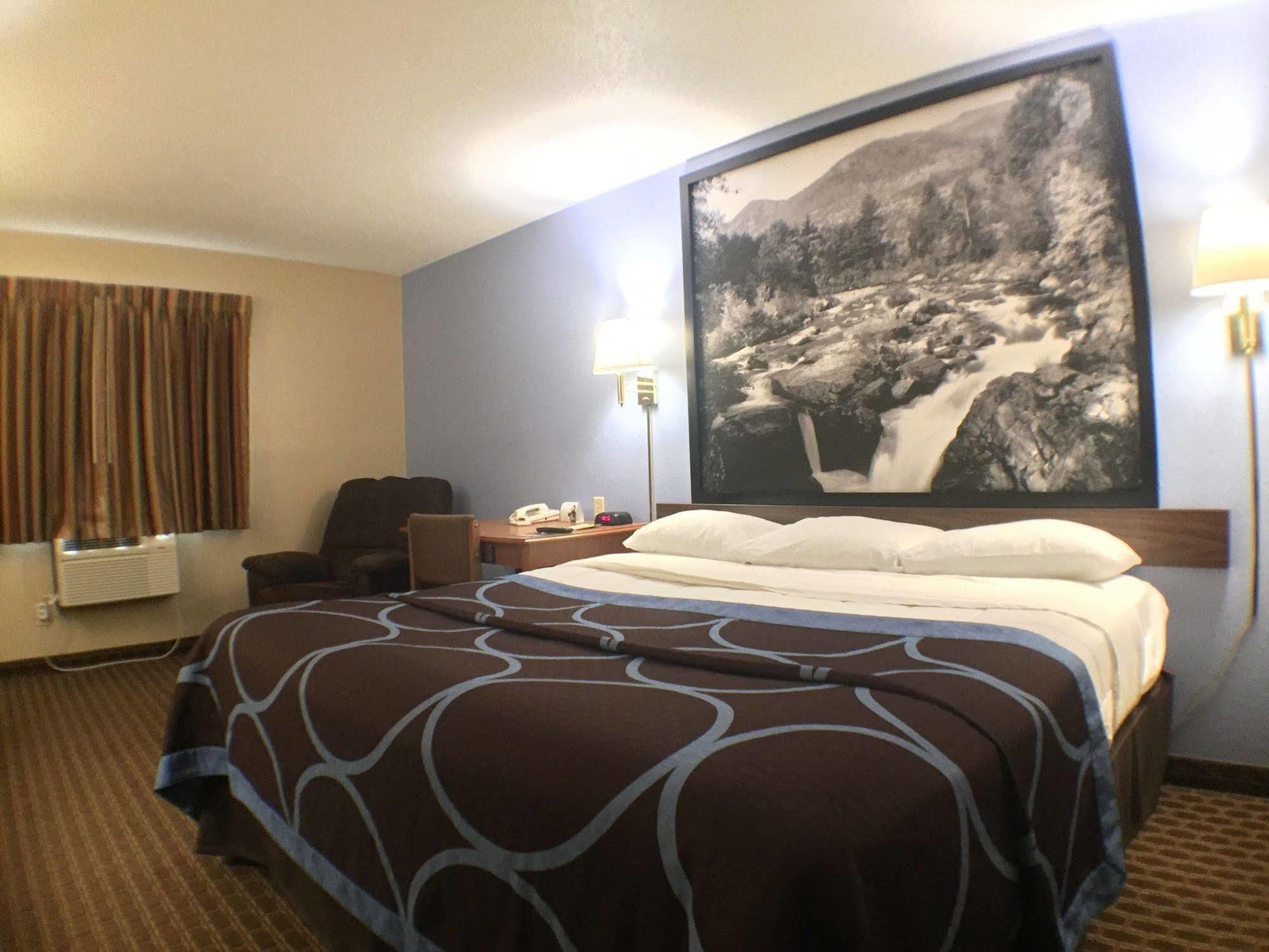 Super 8 By Wyndham Johnstown/Gloversville Eksteriør bilde